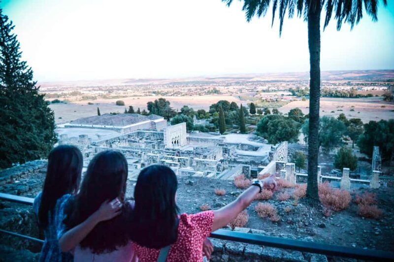 Córdoba: Medina Azahara Guided Tour with Shuttle Bus - Who is This Tour Best Suited For?