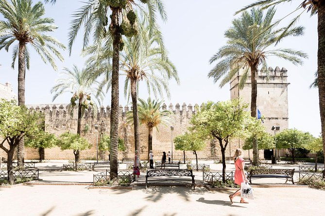 cordoba-tour-with-mosque-synagogue-and-patios-direct-from-malaga