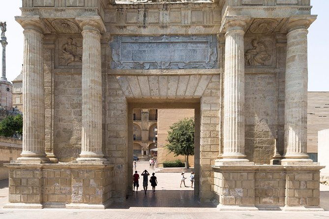 cordoba-tour-with-mosque-synagogue-and-patios-direct-from-malaga