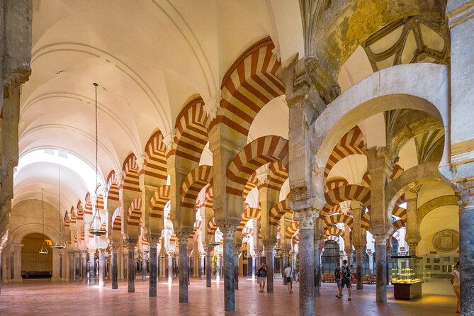 cordoba-tour-with-mosque-synagogue-and-patios-direct-from-malaga