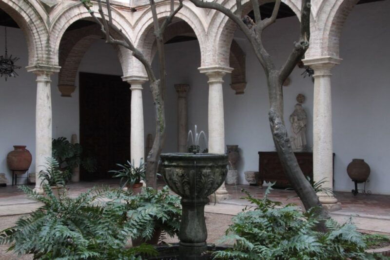 cordoba-viana-palace-gardens-and-patios-entry-ticket
