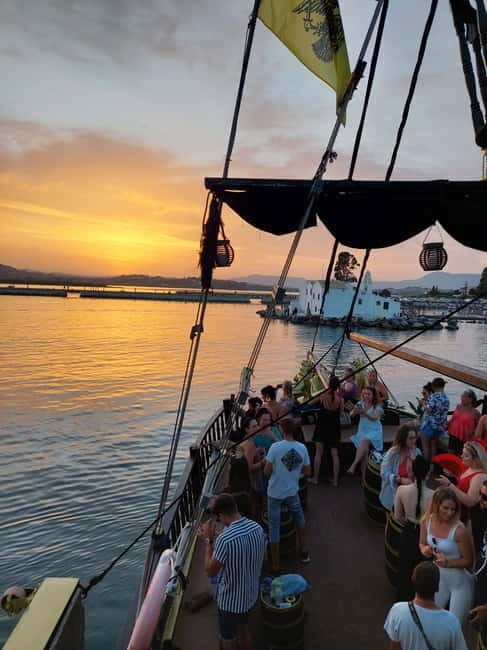 Corfu: 2hrs Sunset Cruise - Corfu town coastline & 2 islands - Practical Tips & Considerations