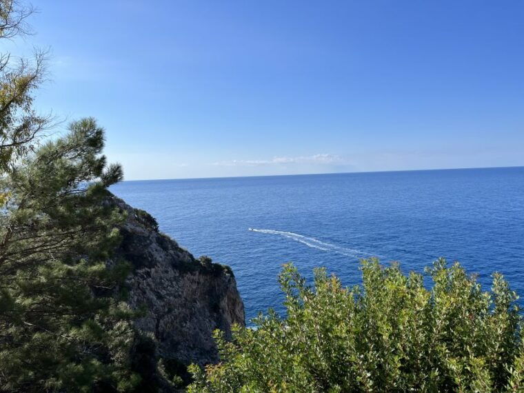 corfu-palaiokastritsa-mouse-island-and-old-town-tour