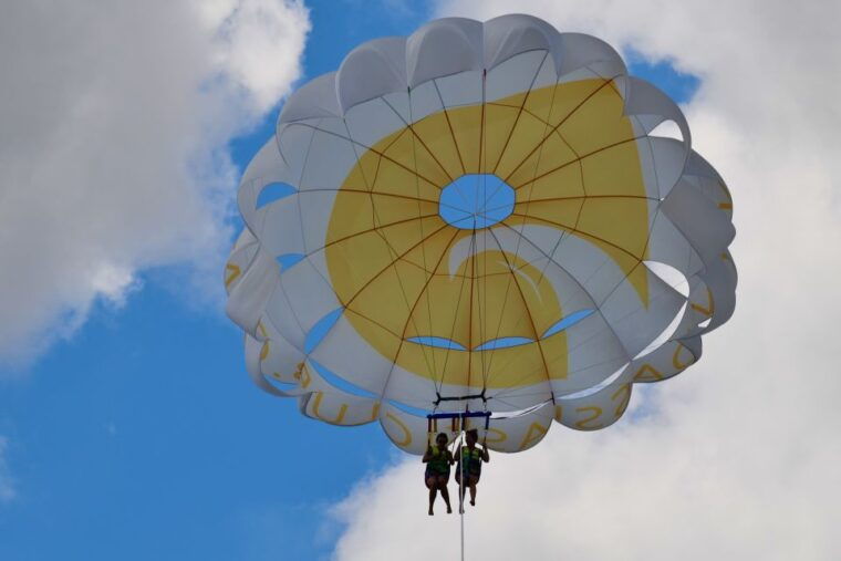 corfu-parasailing-adventure-near-corfu-town