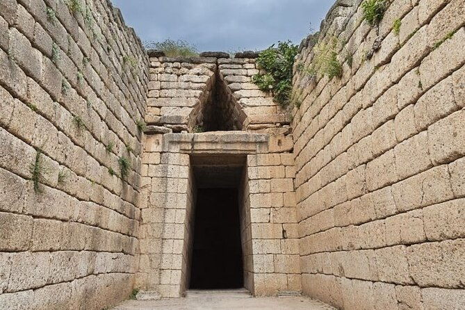 corinth-canal-mycenae-epidaurus-spanish-guided-tour