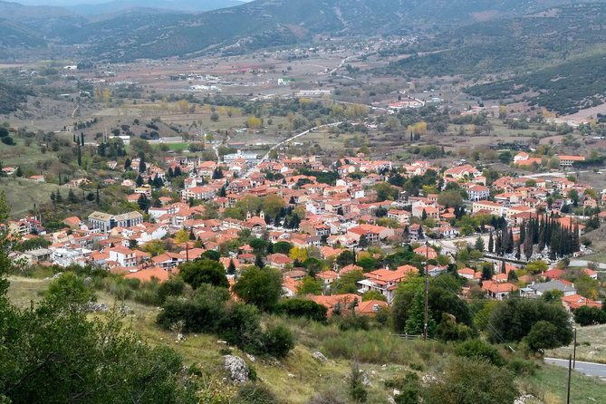 corinth-cave-of-lakes-odontotos-railway-private-tour-with-greek-lunch-included