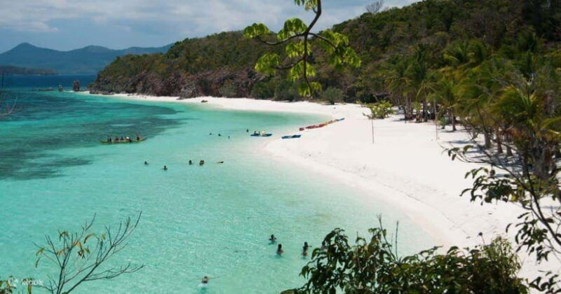 coron-island-hopping-and-beach-tour-with-lunch