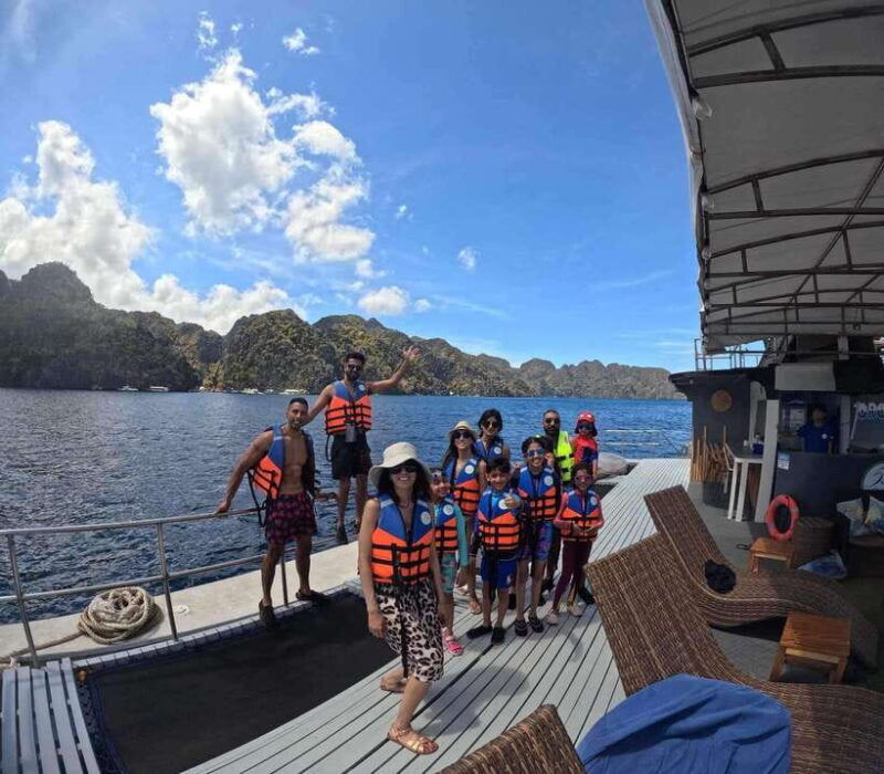 coron-island-luxury-trimaran-tour-pure-comfort-no-crowds