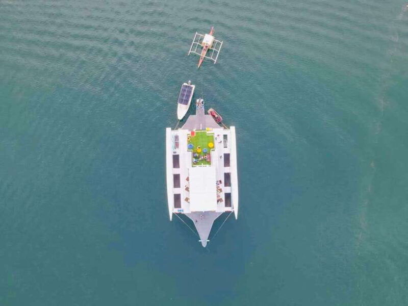 coron-island-luxury-trimaran-tour-pure-comfort-no-crowds