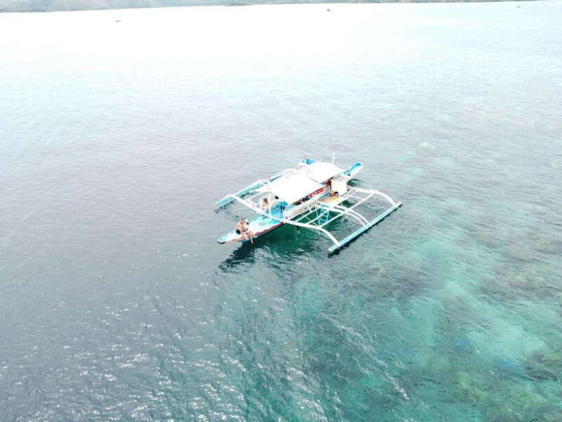 coron-island-tour-b-w-snorkeling-lagoon-adventures