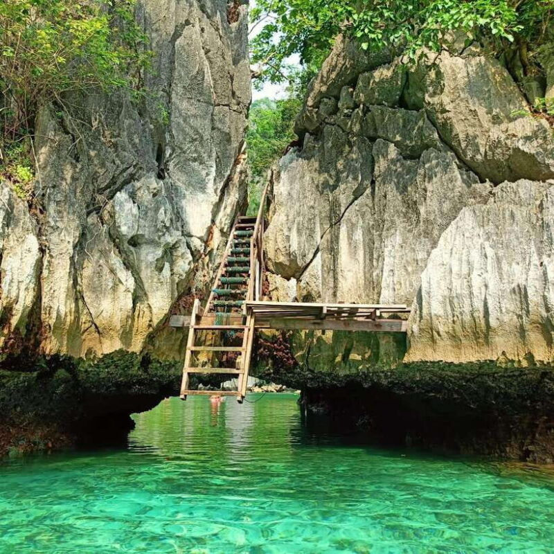 coron-kayangan-lake-twin-lagoon-and-siete-pecados-tour