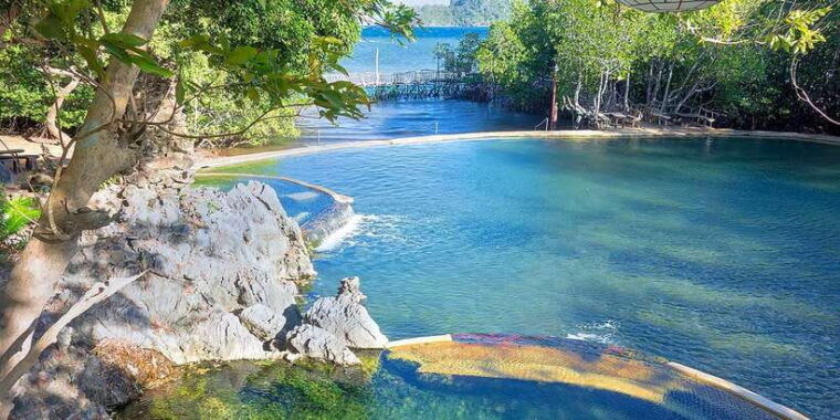 coron-private-town-tour-maquinit-hot-spring