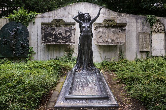 corpses-leprosy-lucifer-75-minute-tour-at-the-old-cemetery
