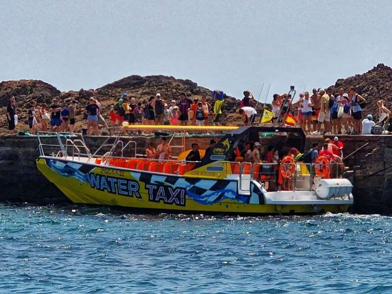 corralejo-isla-de-lobos-round-trip-ticket-with-park-entry