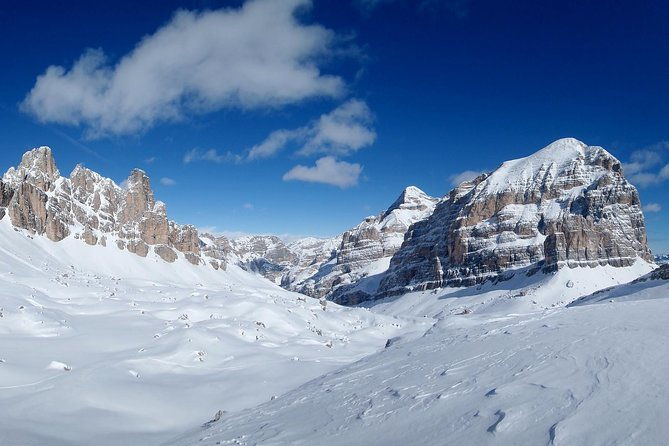 cortina-dolomites-winter-hiking-sledding-experience
