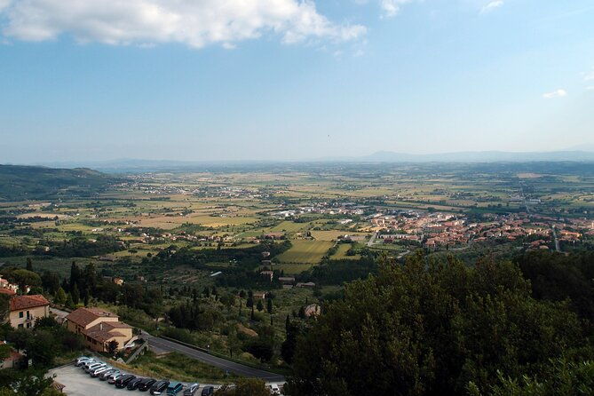 cortona-private-walking-tour-under-the-tuscan-sun