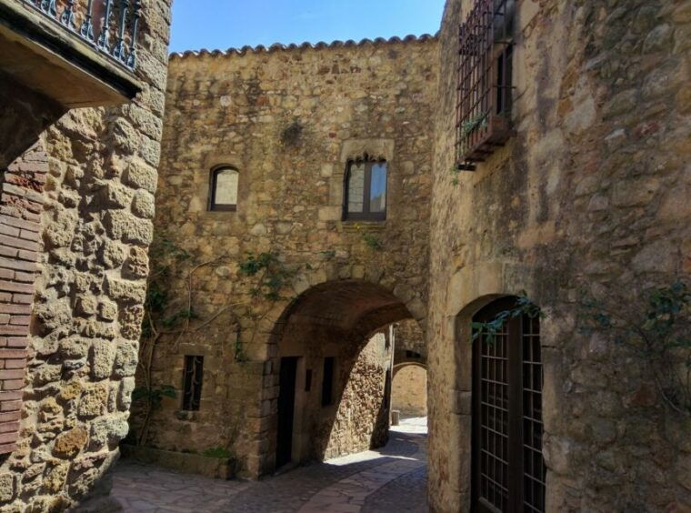 costa-brava-and-medieval-villages-full-day-tour