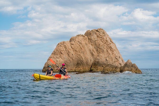 Costa Brava Kayak & Snorkel Tour + Picnic from Barcelona - FAQ: Your Questions Answered