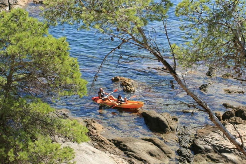Costa Brava: Sant Feliu de Guíxols Kayak & Snorkel Tour - The Sum Up