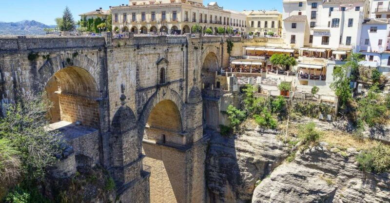 costa-del-sol-day-trip-to-ronda-and-setenil