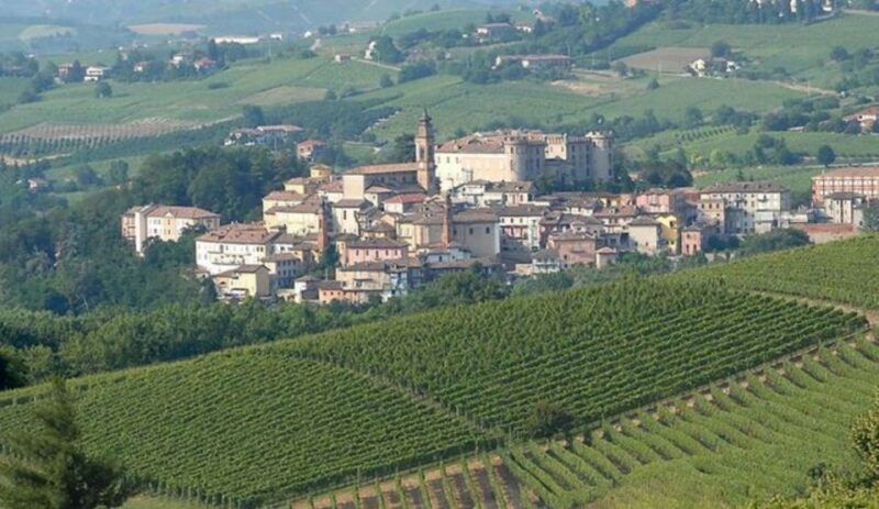costigliole-dasti-guided-walking-tour-with-wine-tasting