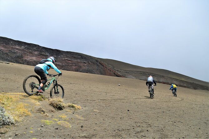 cotopaxi-mtb-enduro-down-hill