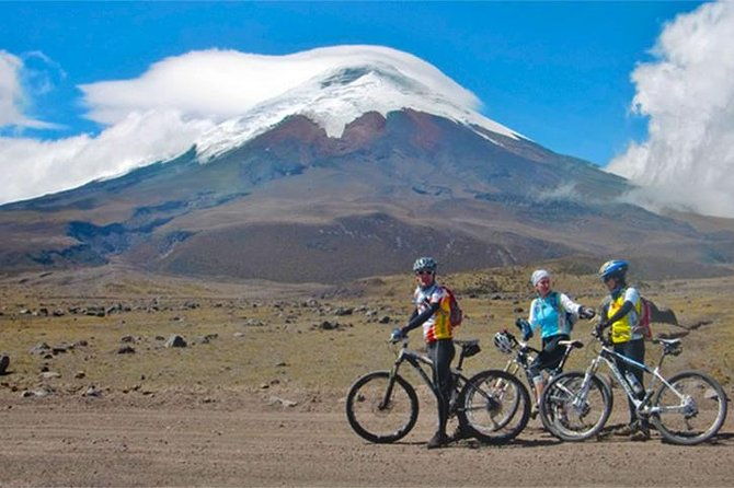 cotopaxi-national-reserve-bike-and-hike-day-trip