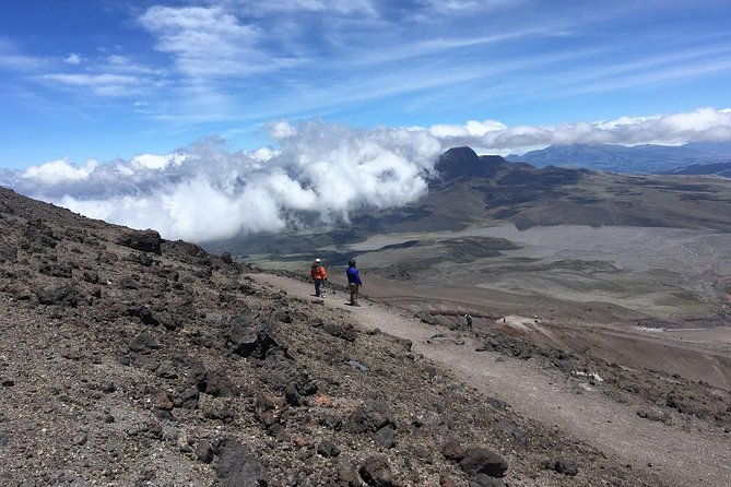 cotopaxi-volcano-biking-small-group-full-day-tour