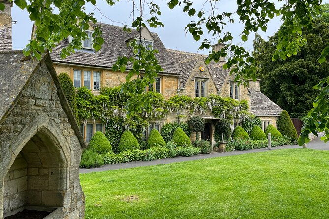 cotswold-village-day-trip-from-bath