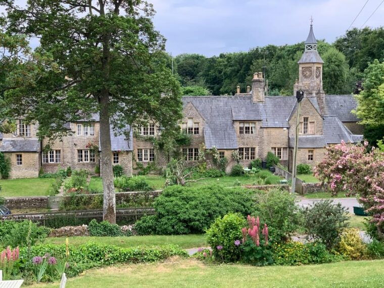 cotswolds-tour-of-cotswolds-self-guide-sedan