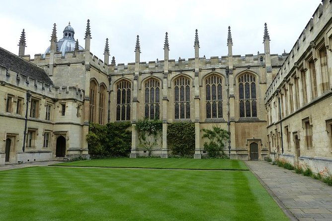 cotswolds-villages-and-oxford-full-day-tour-from-london