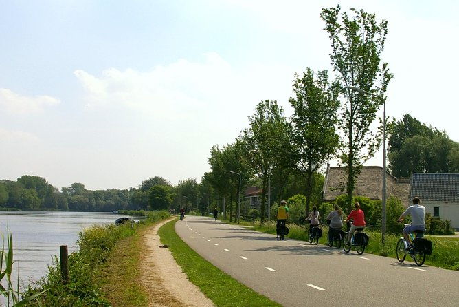 countryside-bike-tour-from-amsterdam-a-windmill-and-dutch-cheese
