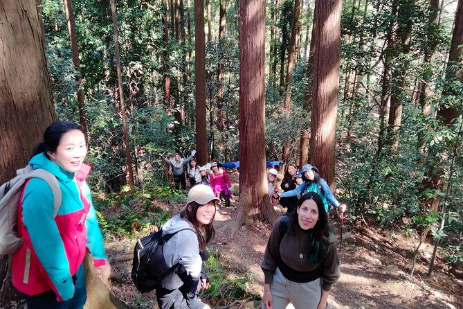 countryside-walking-mountain-hiking-in-organic-town-near-tokyo