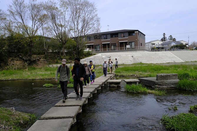 countryside-walking-mountain-hiking-in-organic-town-near-tokyo