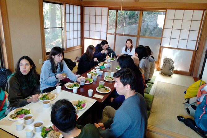 countryside-walking-mountain-hiking-in-organic-town-near-tokyo