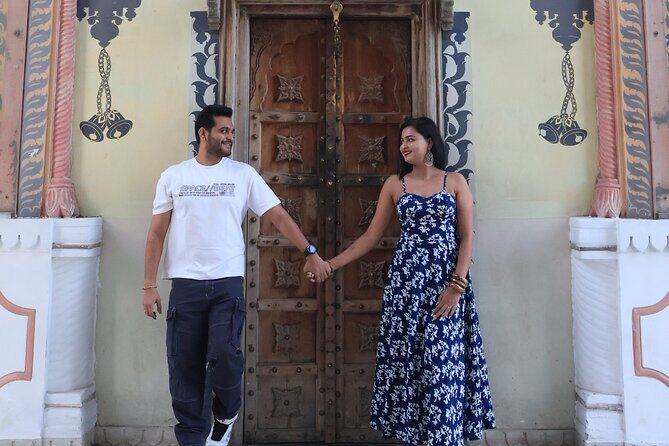 Couple Photoshoot in Jaipur Iconic Locations - FAQ