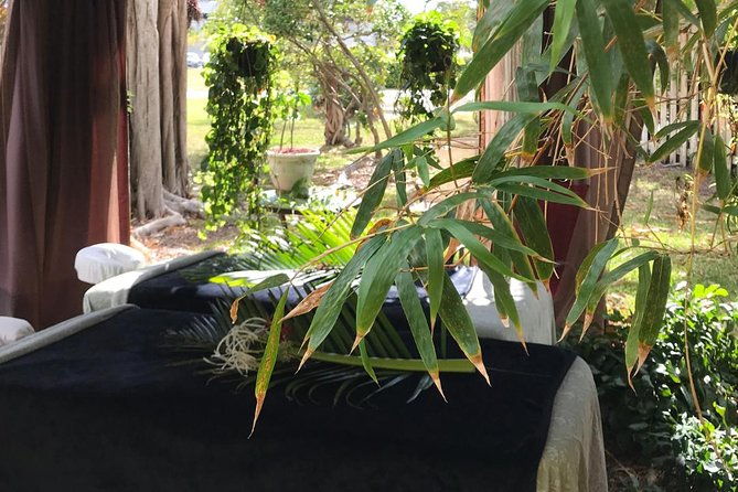 couples-outdoor-bamboo-garden-massage-or-ultimate-candlelight-signature-massage-2