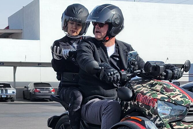 couples-private-guided-tour-on-a-canam-trike