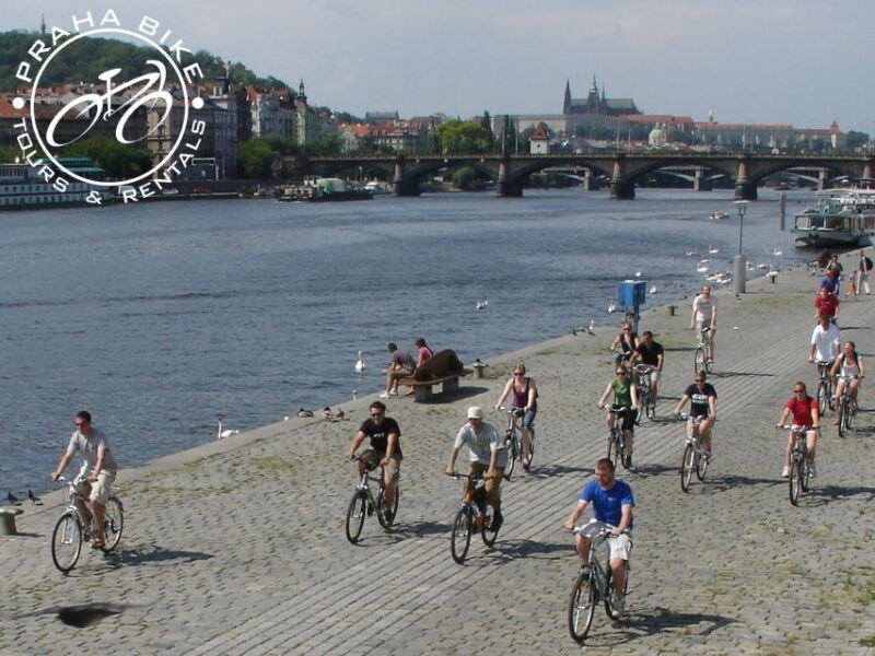 coutryside-e-bike-tour-to-karlstejn-castle