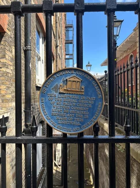 Covent Garden Tour; ghosts and theaters with tarot cards at the end - What To Expect  