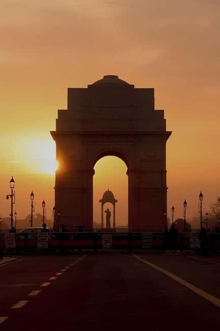 Cover Delhi in a Day: Private Guided Tour with 9 place visit - Key Points
