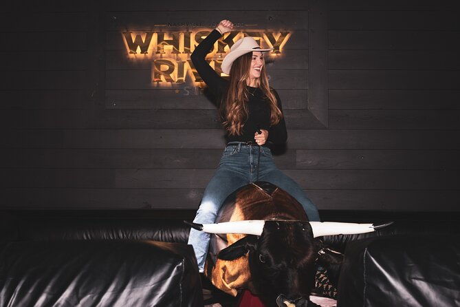cowboy-pub-crawl-cowboy-hats-trivia-drinks-line-dancing-bulls