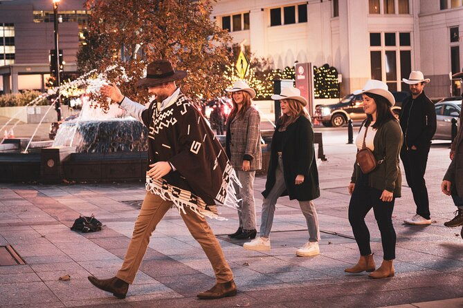 cowboy-pub-crawl-cowboy-hats-trivia-drinks-line-dancing-bulls