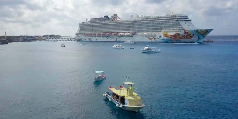 Cozumel: Private VIP Glass Bottom-Boat and Snorkeling Tour - Key Points  