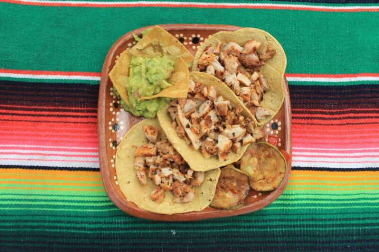 cozumel-snorkel-and-swim-with-stingrays