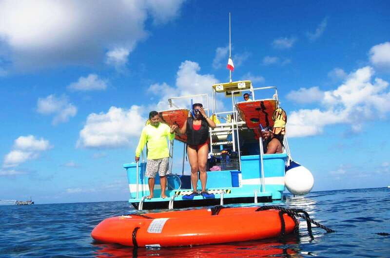 cozumel-vip-glass-bottom-boat-snorkeling-3-reefs-tour