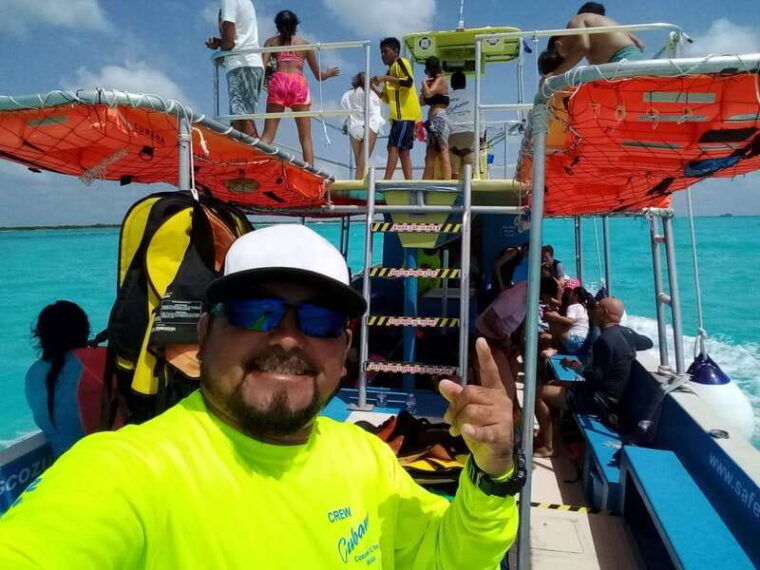 cozumel-vip-glass-bottom-boat-snorkeling-3-reefs-tour