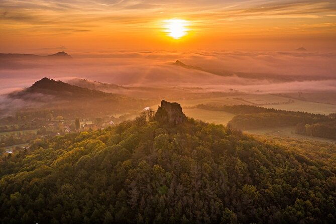 cozy-winter-countryside-tour-4x4-experience-authentic-bohemia