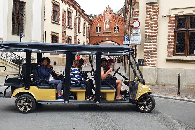cracow-guided-full-tour-by-golf-cart-family-discount