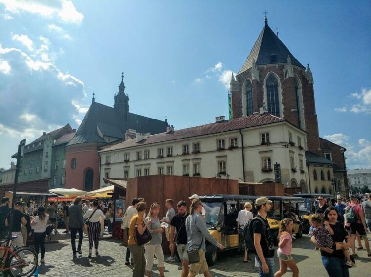 cracow-private-city-highlights-sightseeing-car-tour